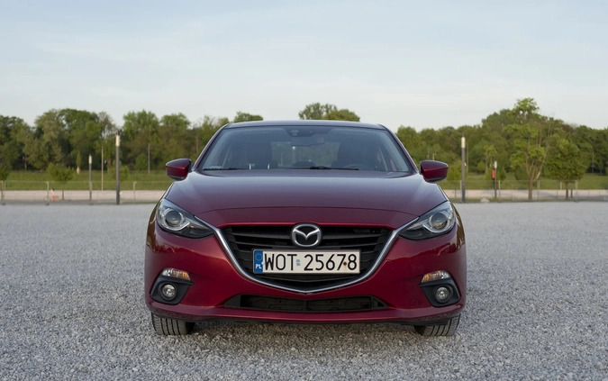 Mazda 3 cena 39000 przebieg: 188850, rok produkcji 2015 z Warszawa małe 106